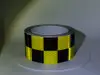 Bandă reflectorizantă autoadezivă de marcaj contur cu pătrate de culoare galben-negru pentru siguranța rutieră, rolă 5 cm x 5 m