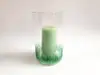 Cilindru din sticlă cu lumânare verde
