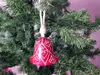 Ornament metalic roşu Clopoţel