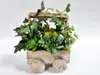 Decoraţiune din lemn, Folina, cărucior cu plante artificiale verzi
