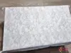 Faţă de masă impermeabilă, albă cu model floral stilizat maro, 140 cm lăţime