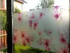 Folie geam autoadezivă, Magicfix, sablare cu imprimeu floral roșu, lățime 100 cm