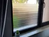 Folie geam autoadezivă, Folina Duna,sablare cu dungi gri, lățime 100 cm