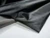 Piele artificială neagră embosată tip carbon 3D pe suport textil din microfibră, fară adeziv, 138 cm lațime