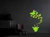 Sticker fosforescent Zâna cu fluturi, Folina, Glow in the dark, racletă de aplicare inclusă.