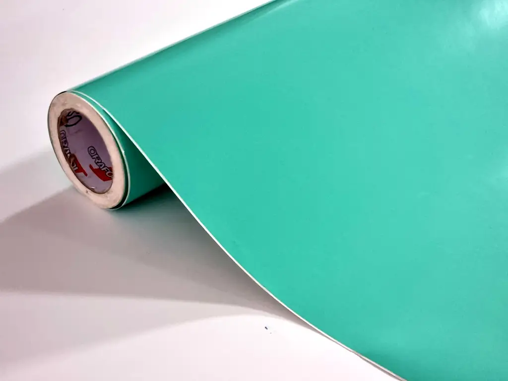 Autocolant verde menta lucios Oracal 641G Economy Cal, Mint 055, 100 cm lățime