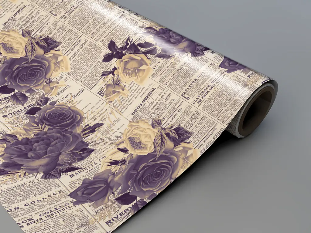 Autocolant mobilă decorativ, model ziar cu flori violet, 100 cm lățime