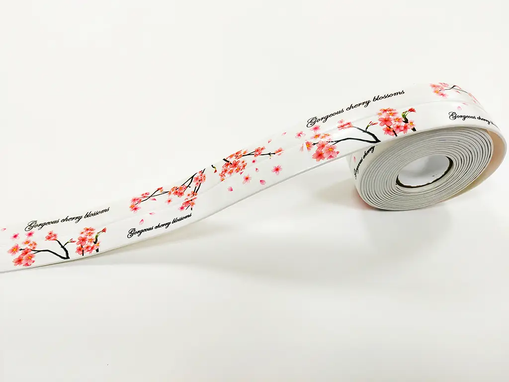 Bandă etanşare autoadezivă pentru cadă sau chiuvetă, Folina ETF13, albă, Cherry Blossom, rolă de 3,5 cm x 3,2 metri 