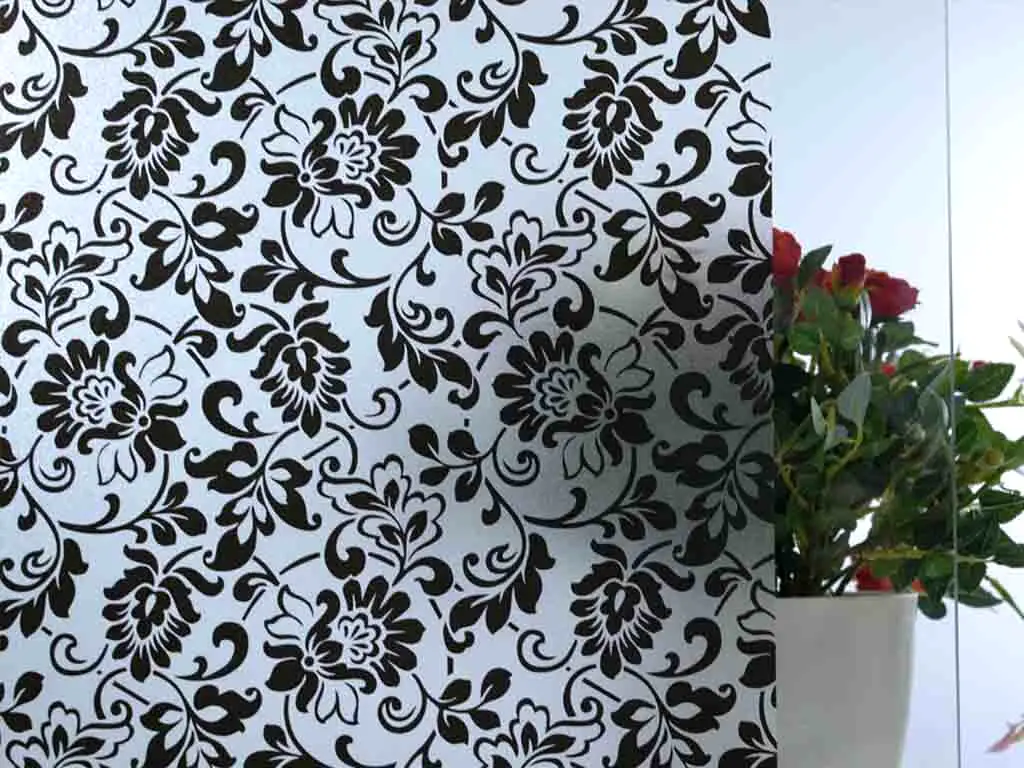 Folie geam autoadezivă Nera, Folina, sablare cu imprimeu floral negru, rola de 90x130 cm