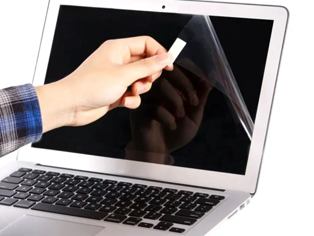 Folie de protecție ecran laptop sau monitor 24