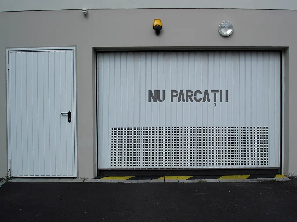 Șablon semnalizare Nu Parcați, pentru parcări, căi de acces, rampe și intrări, dimensiune 26x100cm