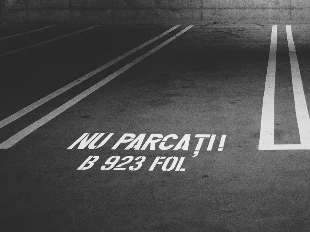 Șablon semnalizare Nu Parcați, cu număr personalizat, dimensiune 36x100 cm
