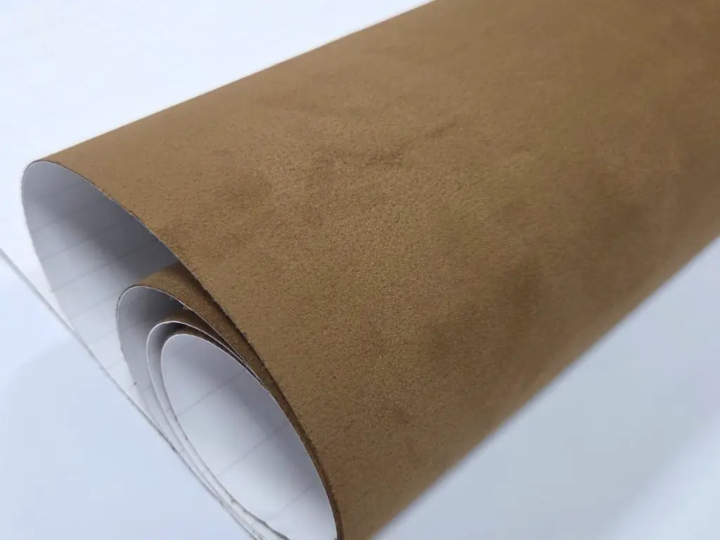 Material autoadeziv imitație piele întoarsă maro (Suedette), lățime 152 cm, se vinde la metru liniar