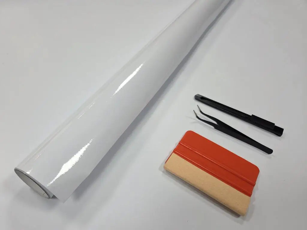 Set autocolant alb lucios 30x500 cm + racletă, cutter, pensetă – pentru cutter plotter, realizare stickere, proiecte DIY crafting și handmade