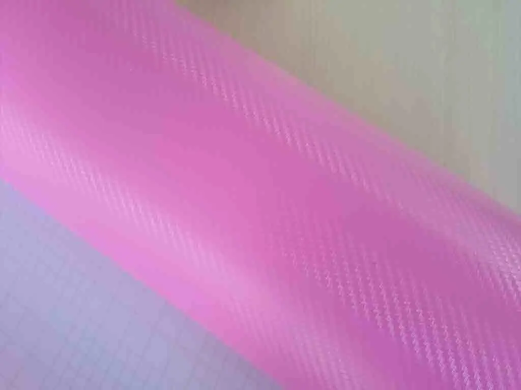 Autocolant roz mat carbon 3D, Folina, cu tehnologie de eliminare bule aer, rolă de 152x100 cm