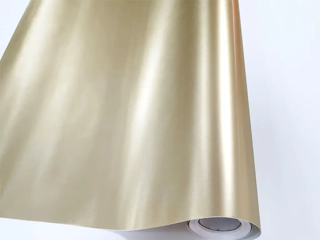 Autocolant cu efect metalic bej Brushed Champagne, Folina, 152 cm lăţime