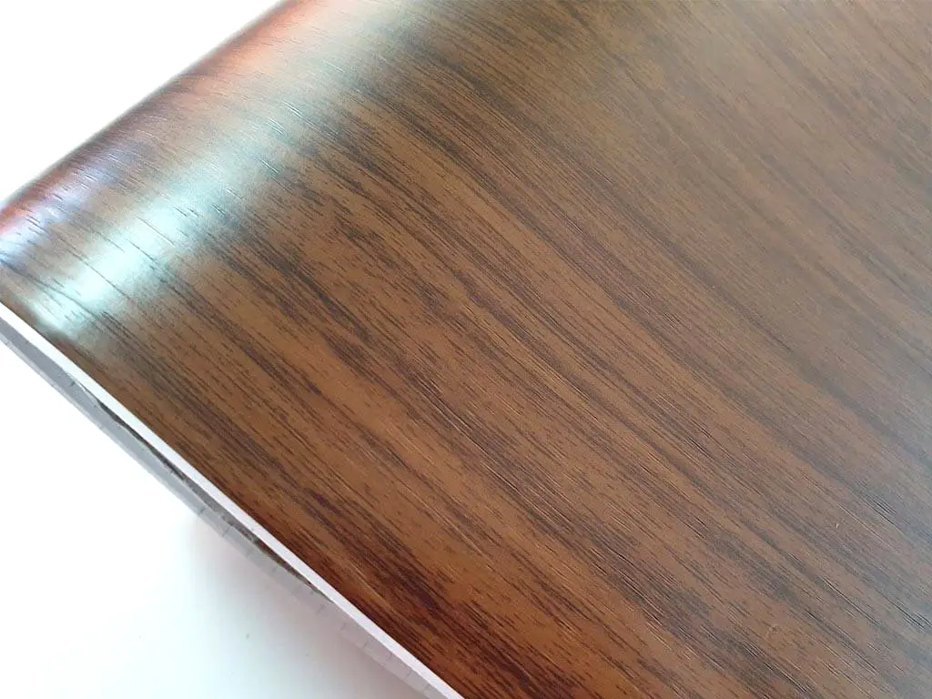 Autocolant mobilă lemn nuc, Folina W0125, aspect mat, 122 cm lăţime