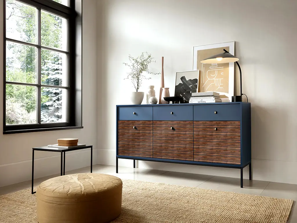 Autocolant mobilă imitatie lemn Ebony – 60x200 cm, autoadeziv, lucios