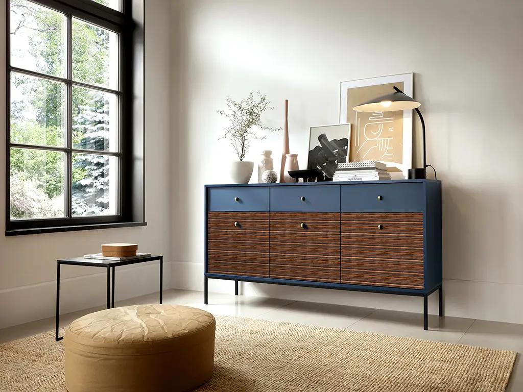 Autocolant mobilă imitatie lemn Ebony – 60x200 cm, autoadeziv, mat