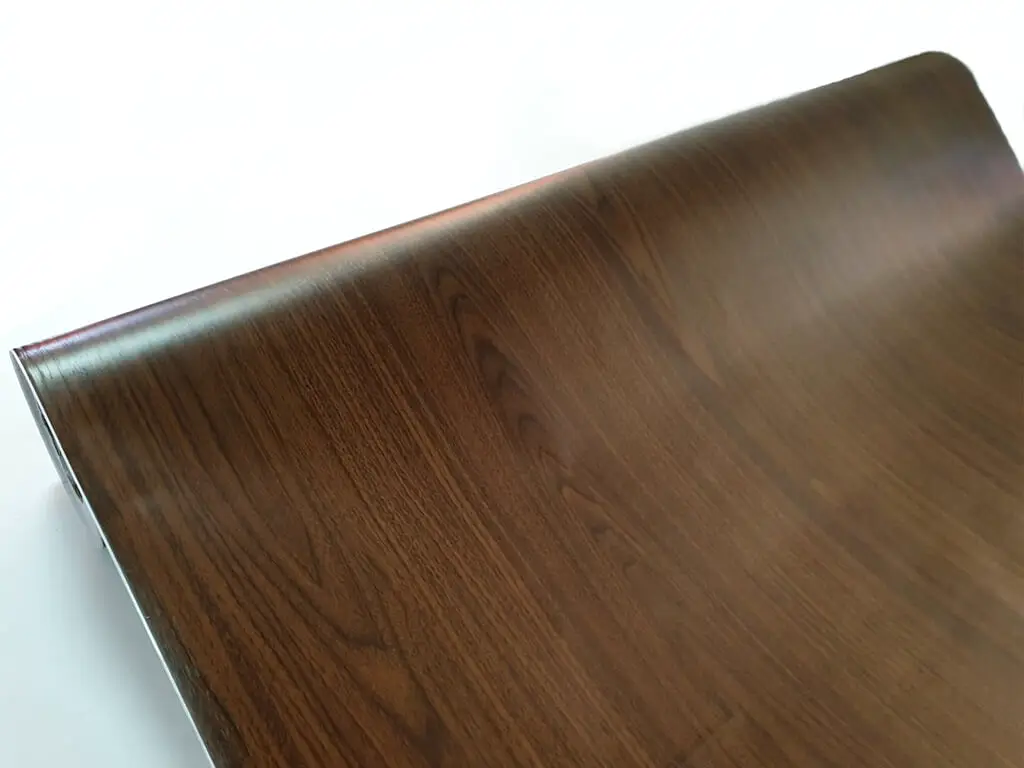 Autocolant mobilă lemn nuc, maro mat, Folina W0125, rolă de 60x250 cm
