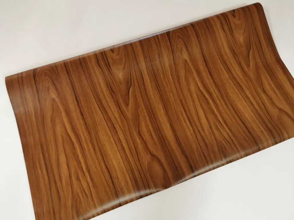 Autocolant mobilă Nussbaum, d-c-fix, imitaţie lemn nuc, rolă de 90 cm x 5 metri, cu racletă şi cutter
