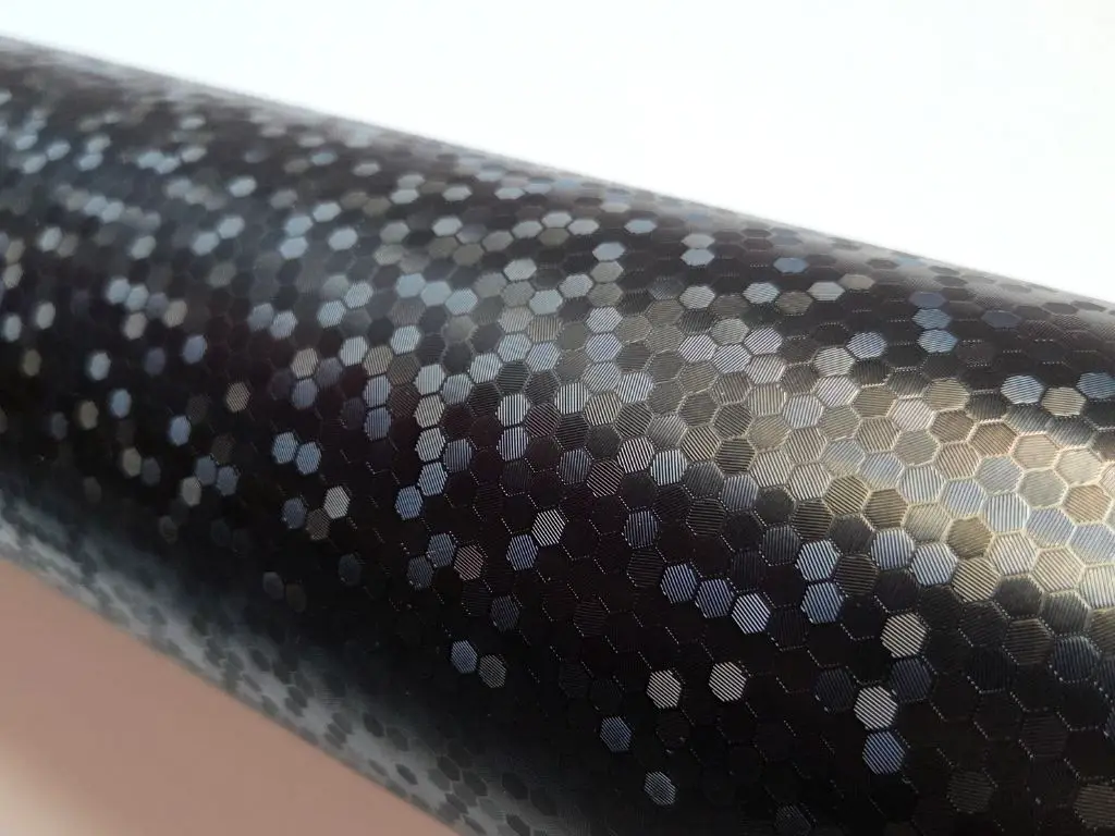 Autocolant negru Carbon Honeycomb - folie personalizare mobilier și gadgeturi, 75×250 cm