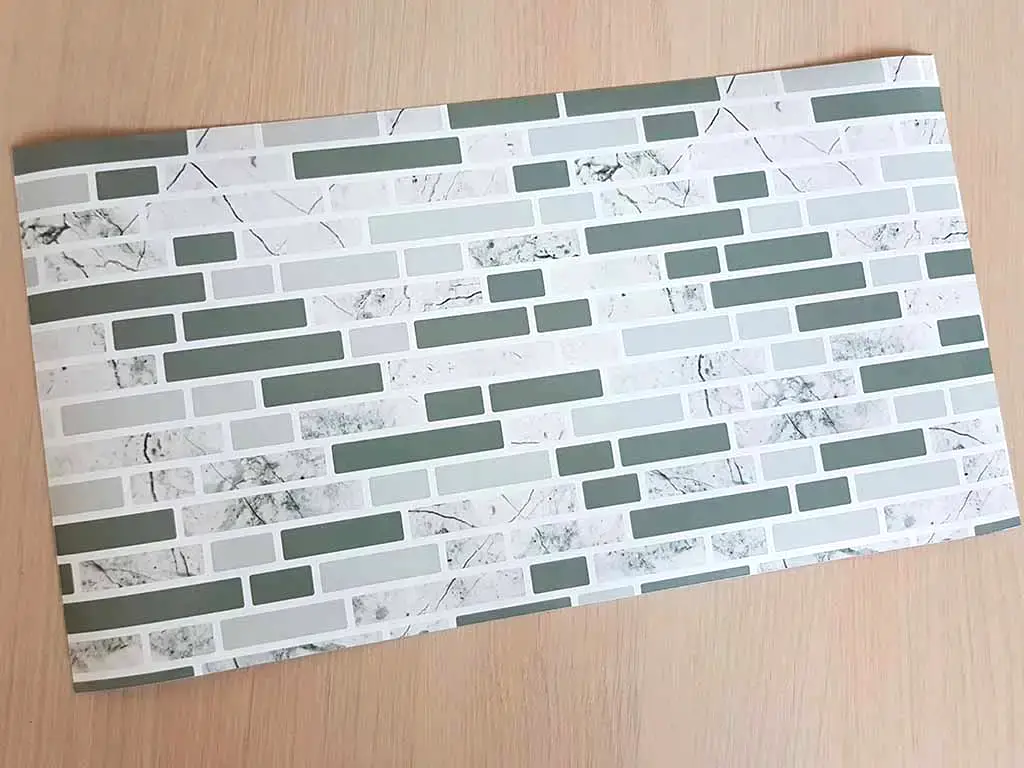 Autocolant perete baie și bucatărie, imitaţie mozaic gri, rezistent la apă şi căldură, rolă de 67x200 cm