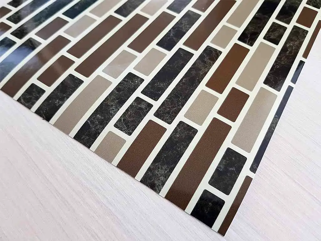 Autocolant perete imitaţie faianţă maro, Folina Merina,rezistent la apă şi căldură, rolă de 67x200 cm