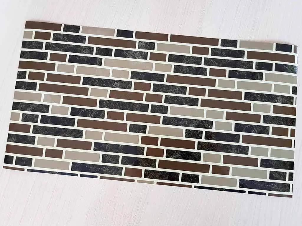 Autocolant perete imitaţie faianţă maro, Folina Merina,rezistent la apă şi căldură, rolă de 67x200 cm