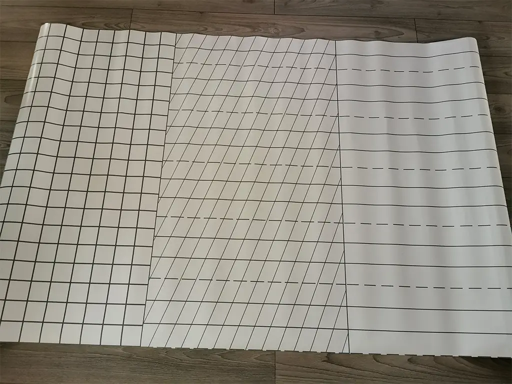 Folie tablă școlară cu liniatură, whiteboard cu liniatură tip 1, tip 2 şi matematică, rolă de 130x200 cm