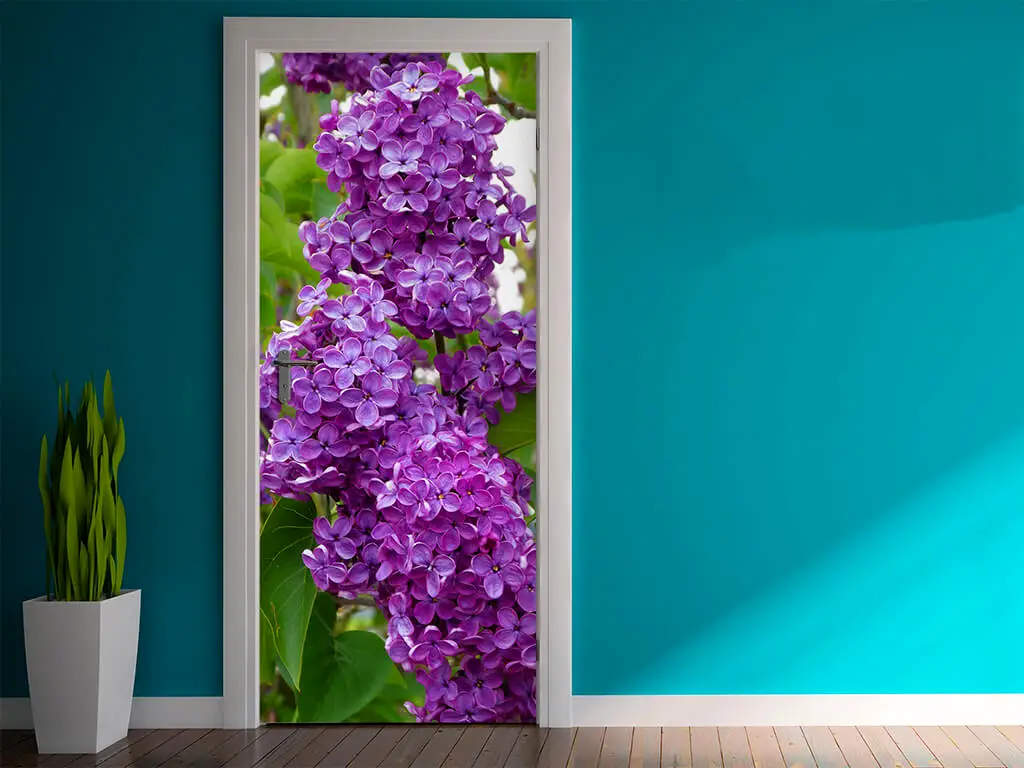Autocolant uşă Liliac mov, Folina, model floral, dimensiune autocolant 92x205 cm