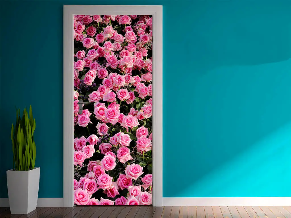 Autocolant uşă Trandafiri roz, Folina, model floral, dimensiune autocolant 92x205 cm