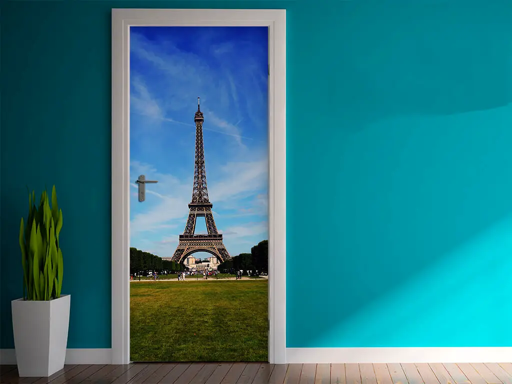 Autocolant uşă Turnul Eiffel, Folina, model cu peisaj urban, dimensiune autocolant 92x205 cm