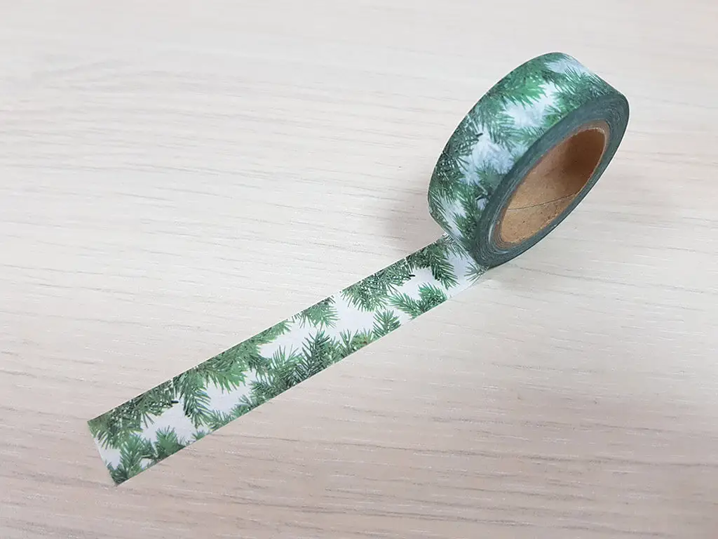 Bandă adezivă Washi Tape, model crenguţe de brad, 15 mm x 10 metri