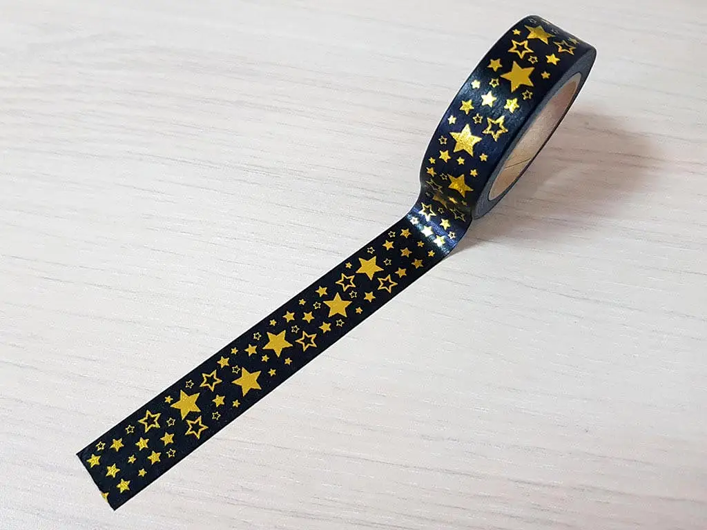 Bandă adezivă Washi Tape Steluţe aurii, Folina, model multicolor, dimensiune bandă 15 mm lăţime x 10 m lungime