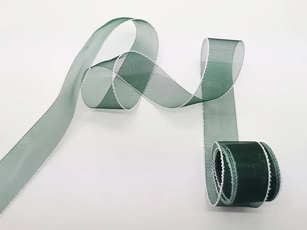 Bandă satin, Folina, verde cu margini albe, 4 cmx10 metri