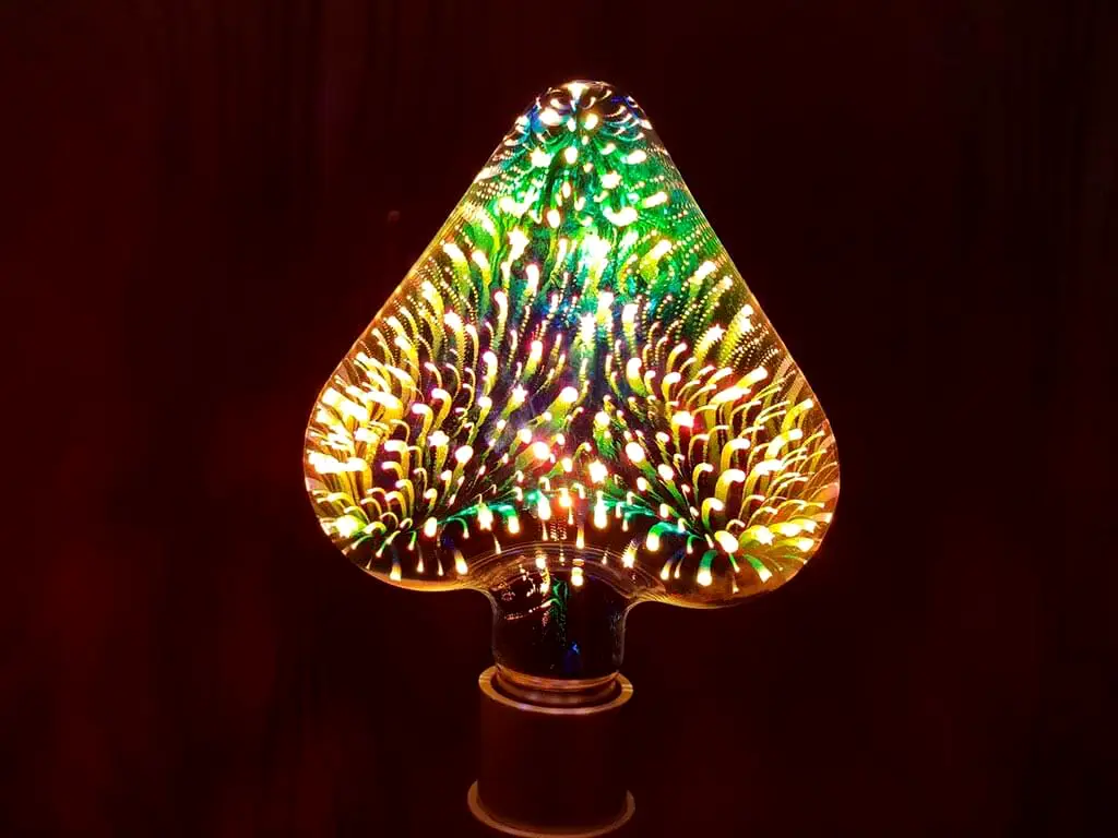 Bec decorativ 3D, LED Multicolor, E27 - Inimă