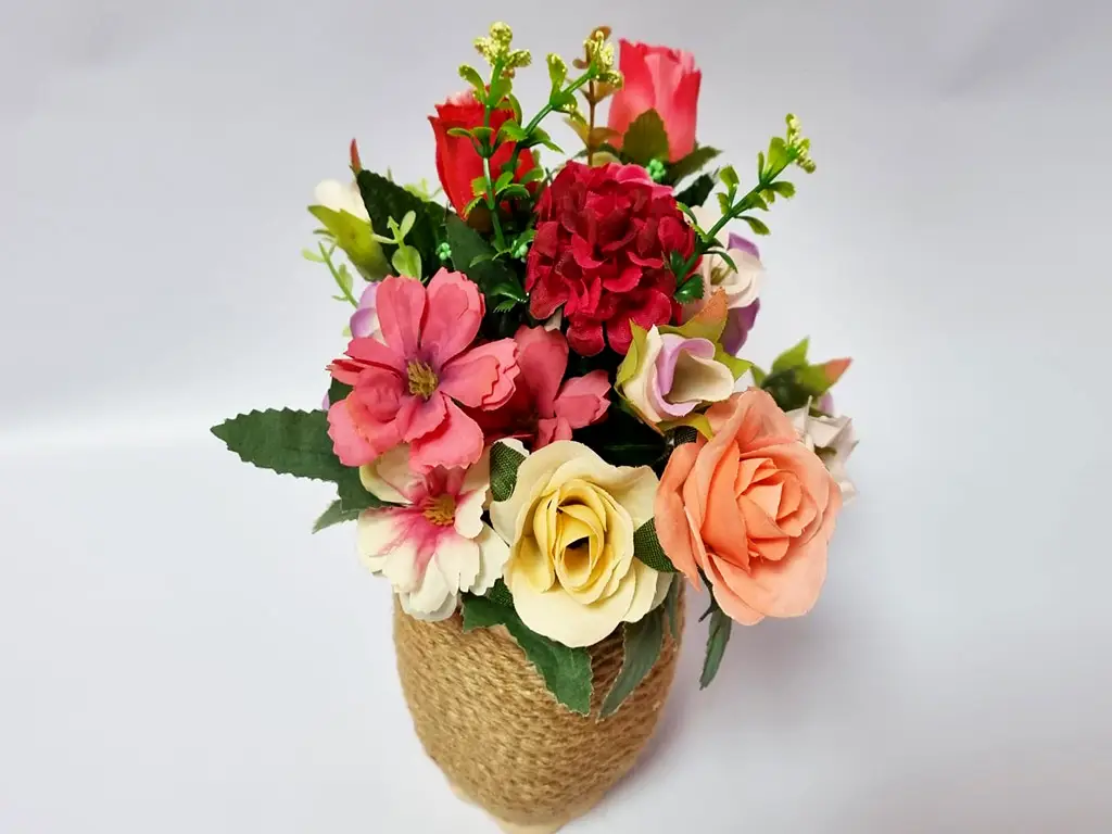 Ghiveci din ceramică cu flori artificiale multicolore, 20 cm
