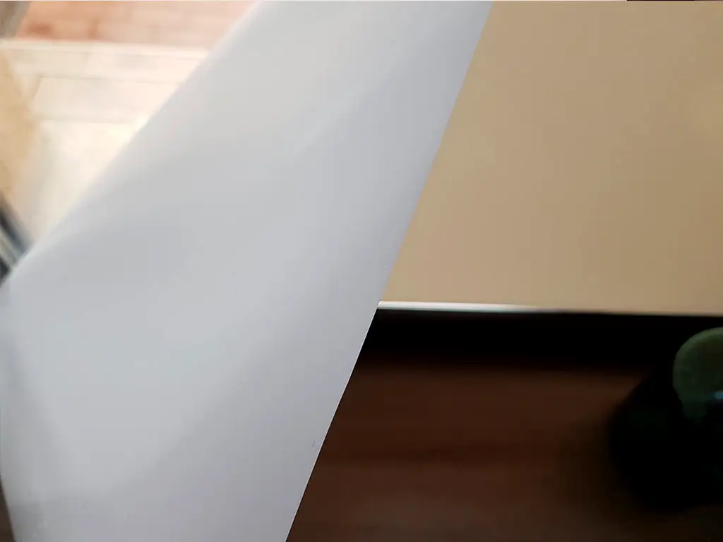 Folie geam autoadezivă White Out, aspect lăptos, 75X200 cm