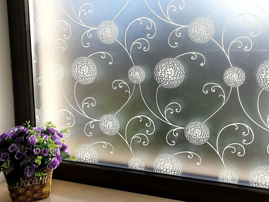 Folie geam autoadezivă Anais, Folina, model floral alb, 90 cm lăţime