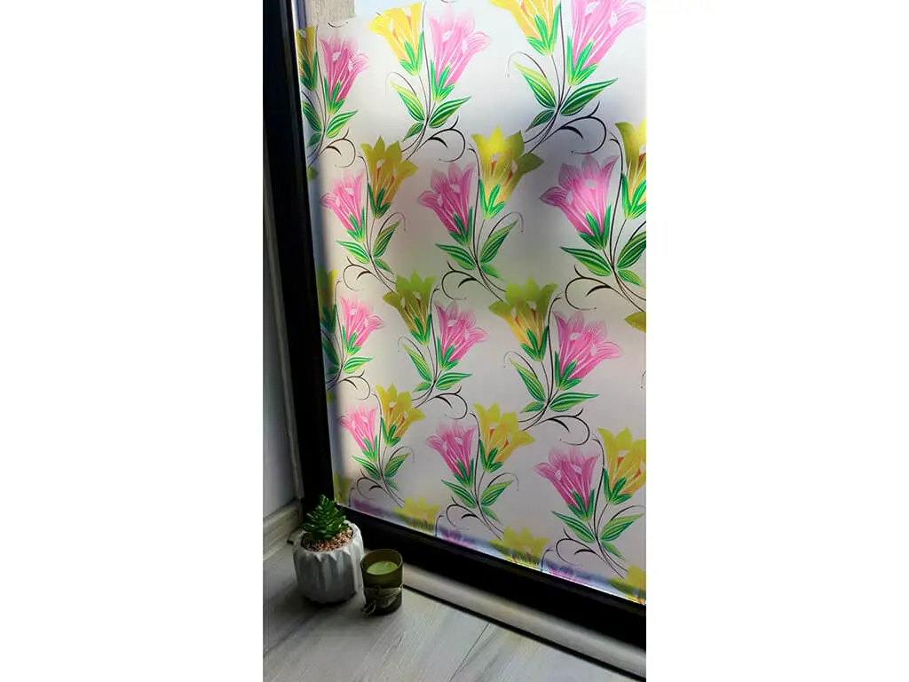 Folie geam autoadezivă Danielle, Folina, model floral multicolor, 100 cm lăţime