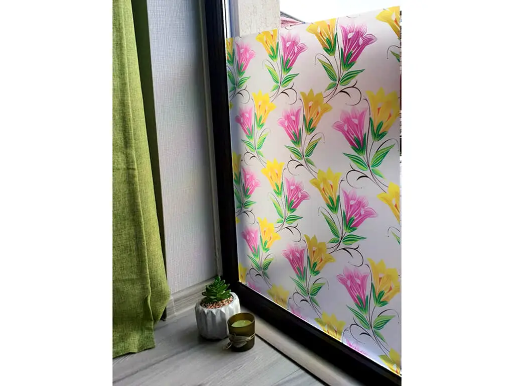 Folie geam autoadezivă Danielle, Folina, model floral multicolor, 100 cm lăţime