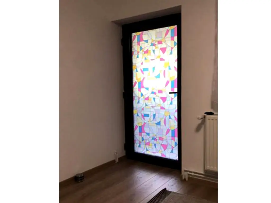 Folie geam autoadezivă Zenia, Folina, imprimeu geometric, multicolor, lățime 90 cm