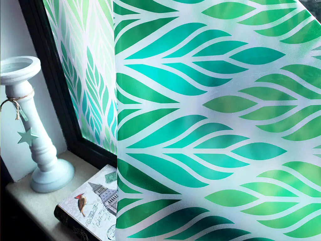 Folie geam autoadezivă Nydia, Folina, model geometric verde, 100 cm lăţime