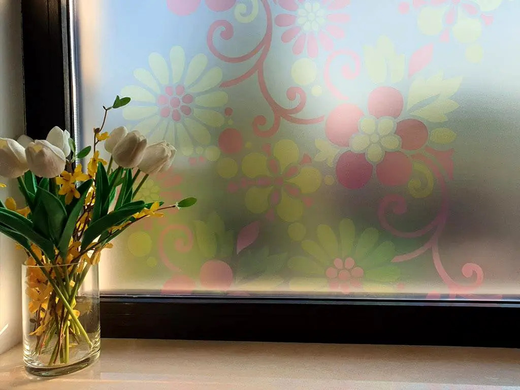 Folie geam autoadezivă Clara, sablare cu imprimeu floral, multicolor, 100x200 cm
