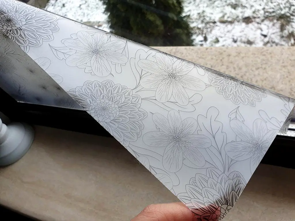 Folie geam autoadezivă Demetra, Folina, model floral, 100 cm lăţime