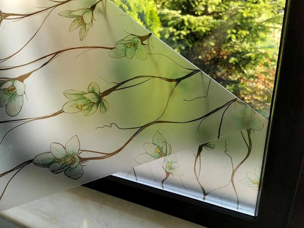 Folie geam autoadezivă, Folina, sablare cu model floral verde, 100 cm lăţime