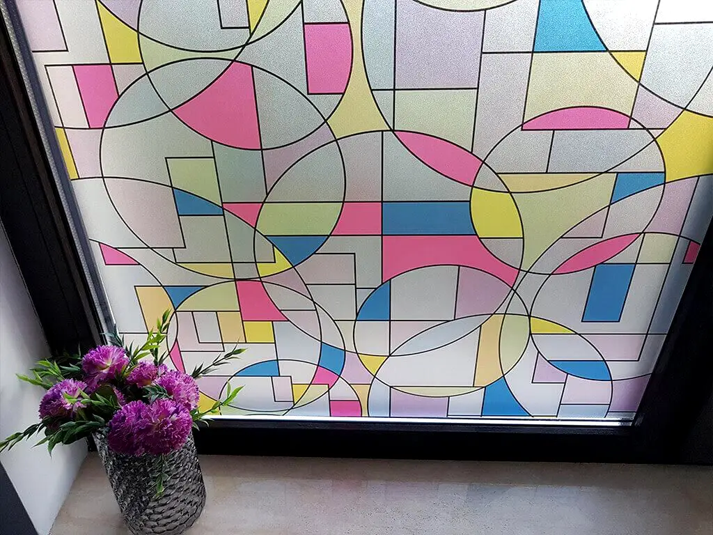 Folie geam autoadezivă Zenia, Folina, imprimeu geometric, multicolor, lățime 90 cm