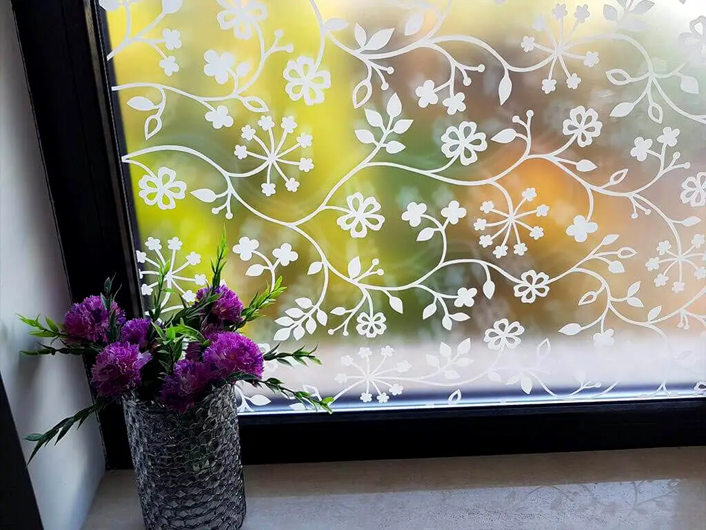 Folie geam electrostatică Tord, d-c-fix, sablare cu imprimeu floral alb, rolă de 90 x 150 cm