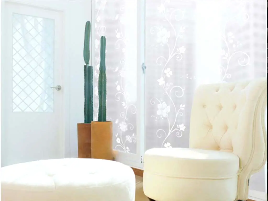 Folie geam autoadezivă Line Flower, MagicFix, sablare cu model floral alb, rola de 90x100 cm
